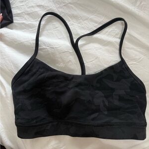 black lululemon camo bra